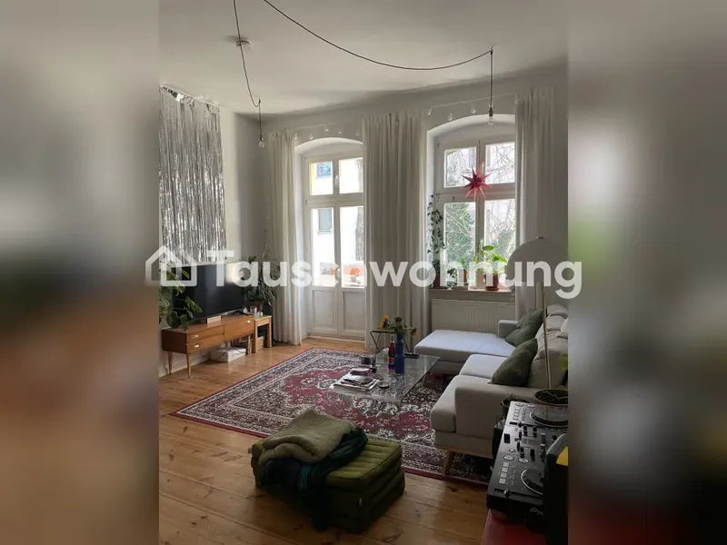 Tauschwohnung: 2-Zimmer Altbau (Balkon) am Volkspark Fhain, suchen 3 Zimmer — photo 1